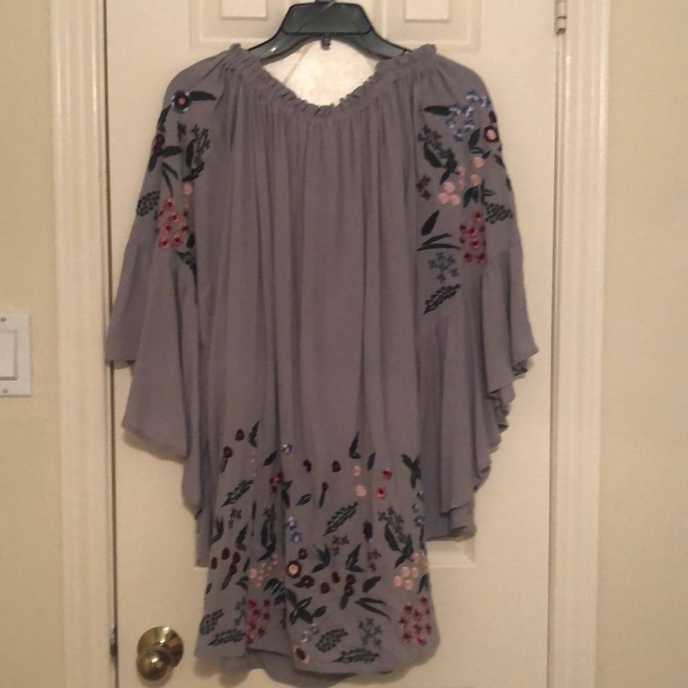 NWT! Umgee embroidered tunic/dress size L.